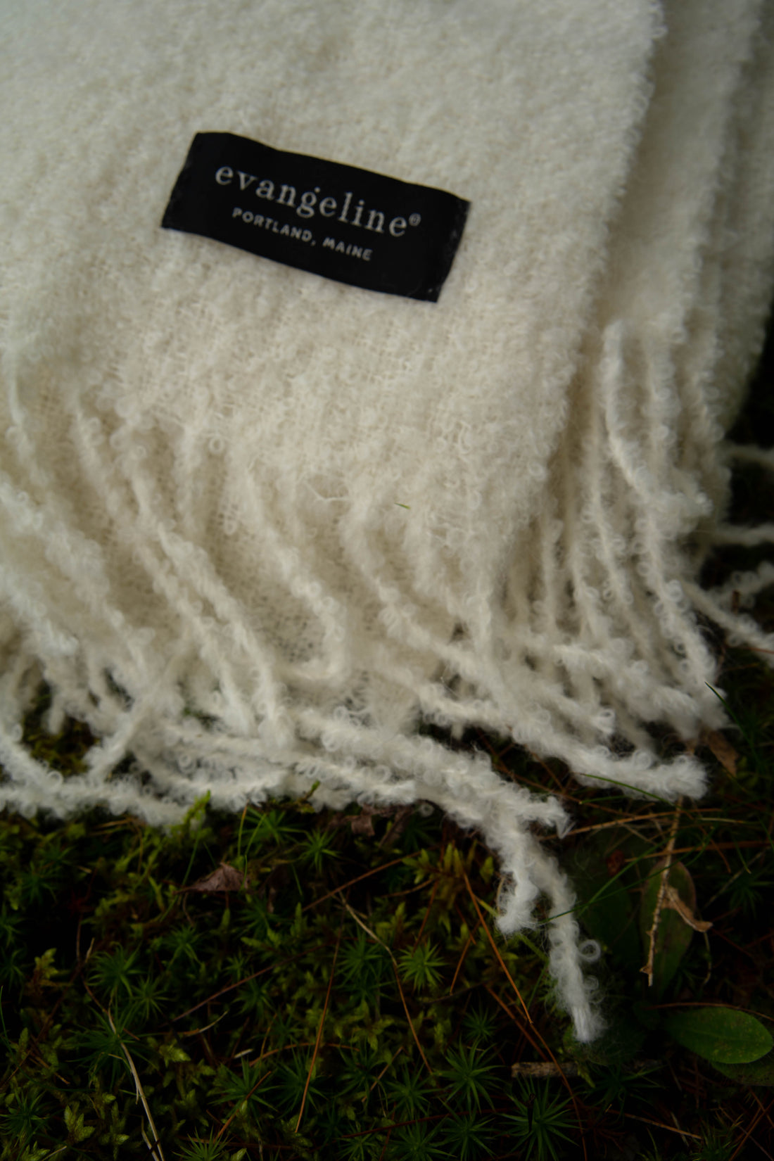 100% Baby Alpaca Bouclé Throws